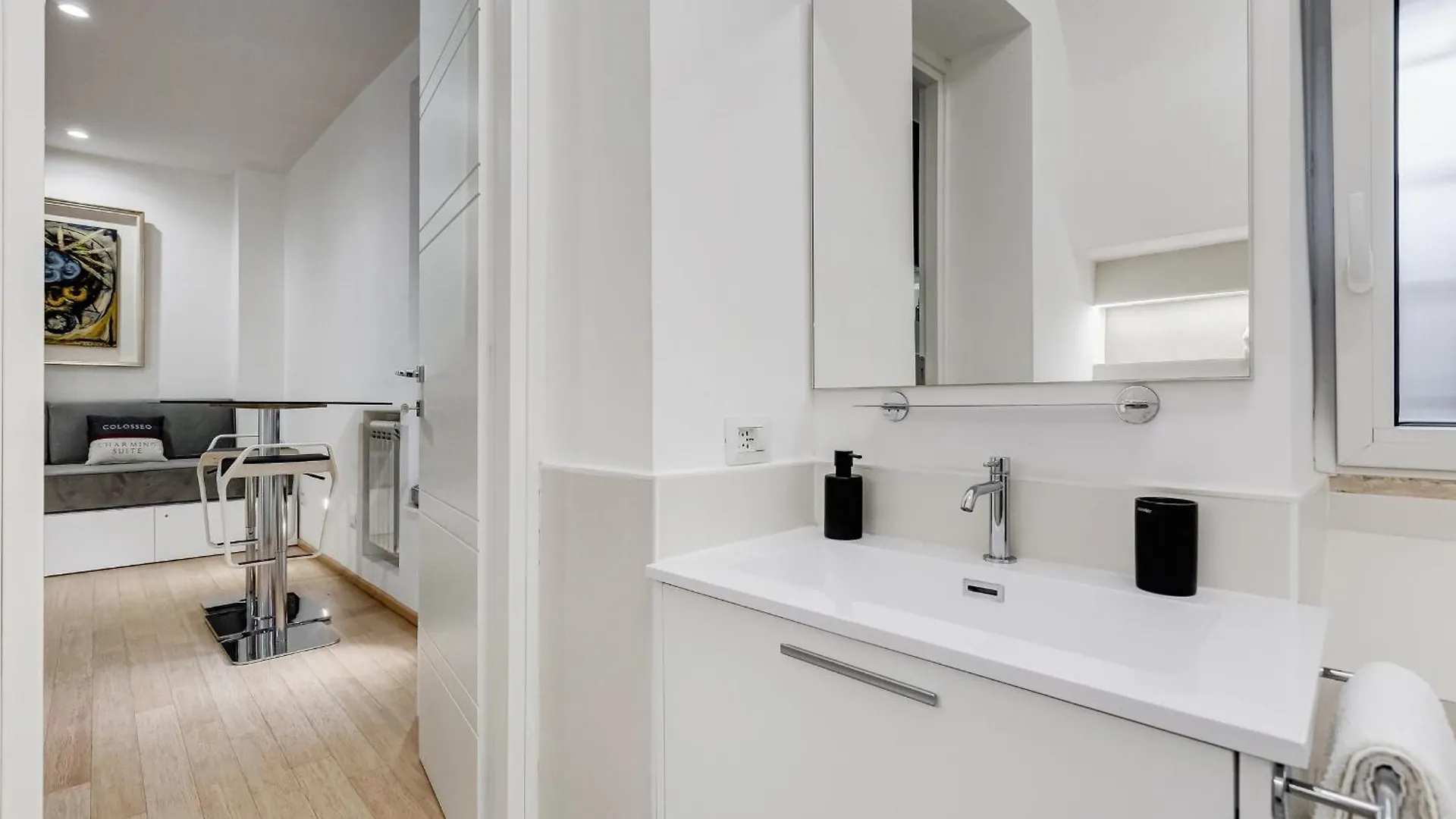 Colosseo Charming Suite Rome 0*,  Italy